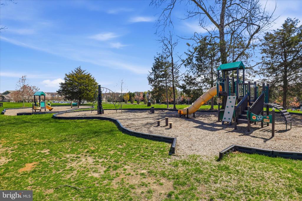 7550 EDINGTON DR, WARRENTON, Virginia, 4 Bedrooms Bedrooms, ,2 BathroomsBathrooms,Residential,7550 EDINGTON DR,VAFQ2021090 MLS # VAFQ2021090