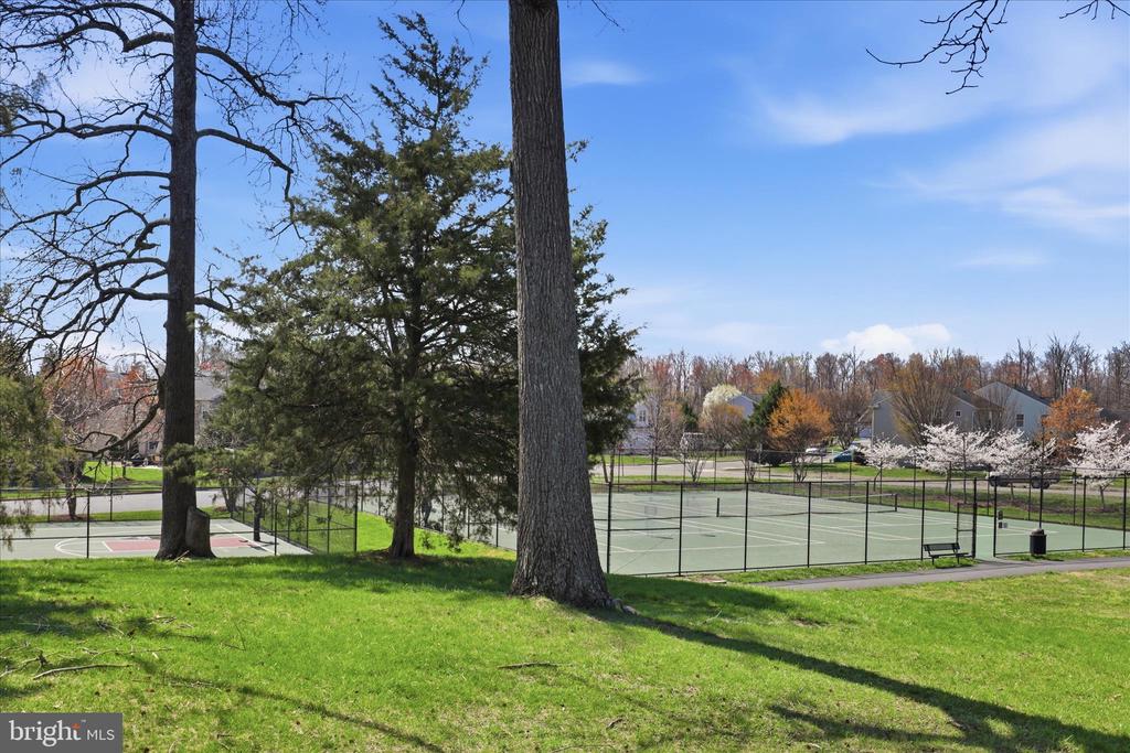 7550 EDINGTON DR, WARRENTON, Virginia, 4 Bedrooms Bedrooms, ,2 BathroomsBathrooms,Residential,7550 EDINGTON DR,VAFQ2021090 MLS # VAFQ2021090