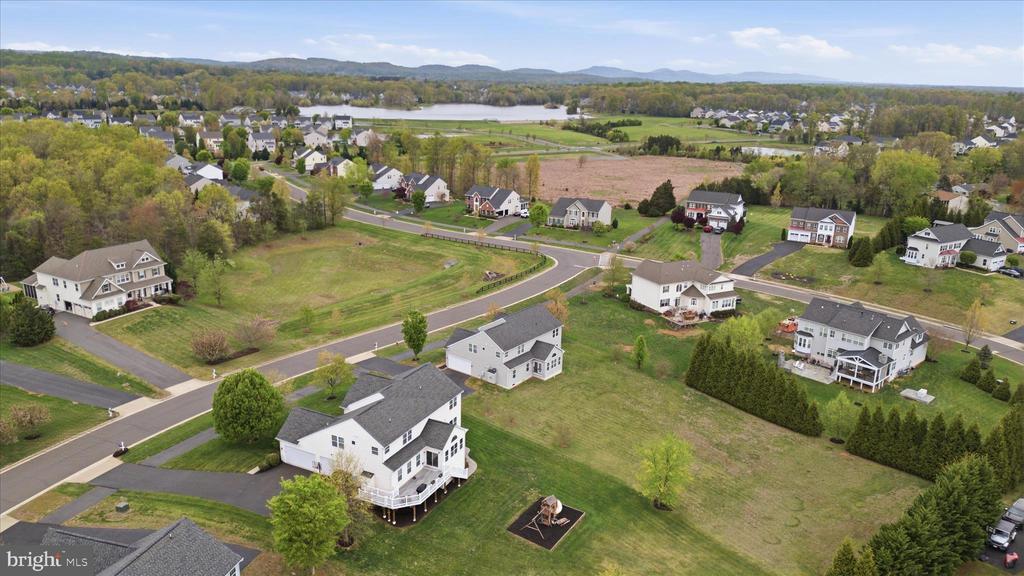 7550 EDINGTON DR, WARRENTON, Virginia, 4 Bedrooms Bedrooms, ,2 BathroomsBathrooms,Residential,7550 EDINGTON DR,VAFQ2021090 MLS # VAFQ2021090