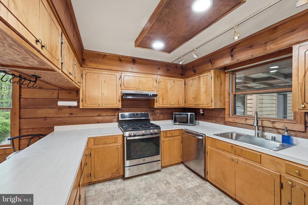 2123 OAK PARK, MADISON, Virginia 22727, 3 Bedrooms Bedrooms, ,2 BathroomsBathrooms,Residential,2123 OAK PARK,VAMA2002694 MLS # VAMA2002694