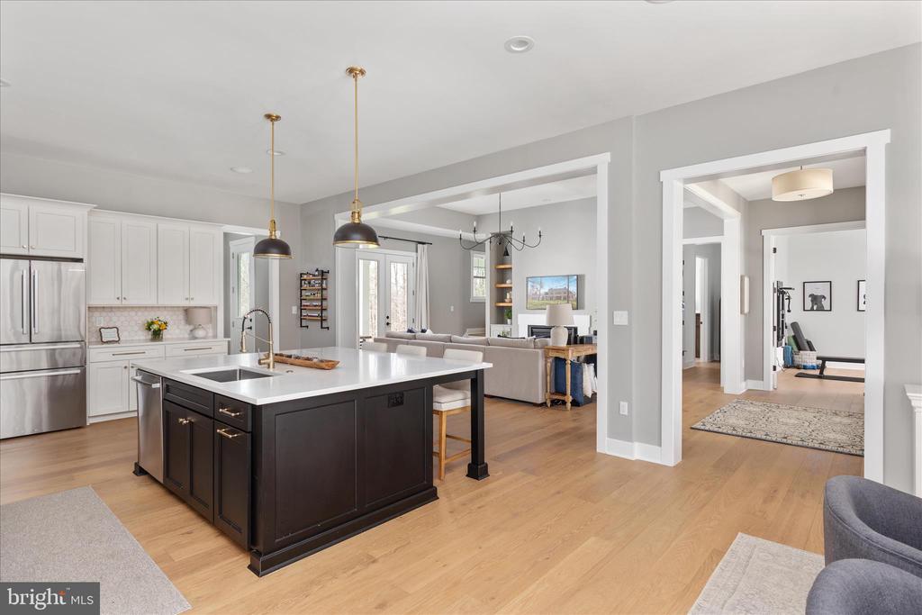 8189 SUMMERFIELD HILLS DR, WARRENTON, Virginia 20186, 5 Bedrooms Bedrooms, ,4 BathroomsBathrooms,Residential,8189 SUMMERFIELD HILLS DR,VAFQ2021482 MLS # VAFQ2021482