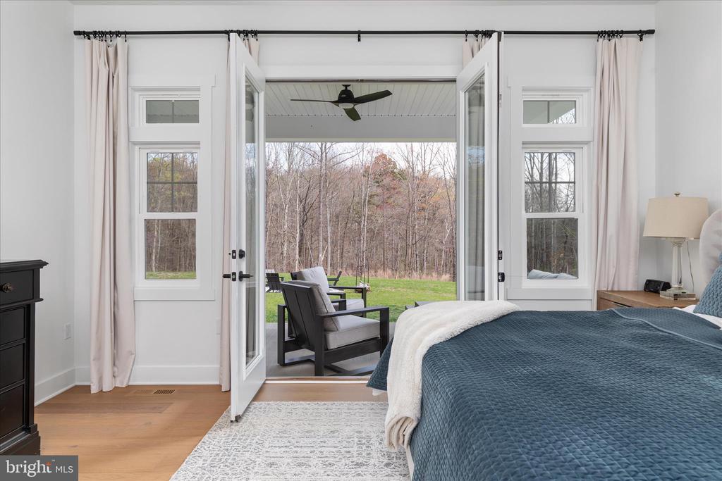 8189 SUMMERFIELD HILLS DR, WARRENTON, Virginia 20186, 5 Bedrooms Bedrooms, ,4 BathroomsBathrooms,Residential,8189 SUMMERFIELD HILLS DR,VAFQ2021482 MLS # VAFQ2021482