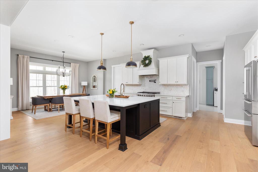 8189 SUMMERFIELD HILLS DR, WARRENTON, Virginia 20186, 5 Bedrooms Bedrooms, ,4 BathroomsBathrooms,Residential,8189 SUMMERFIELD HILLS DR,VAFQ2021482 MLS # VAFQ2021482