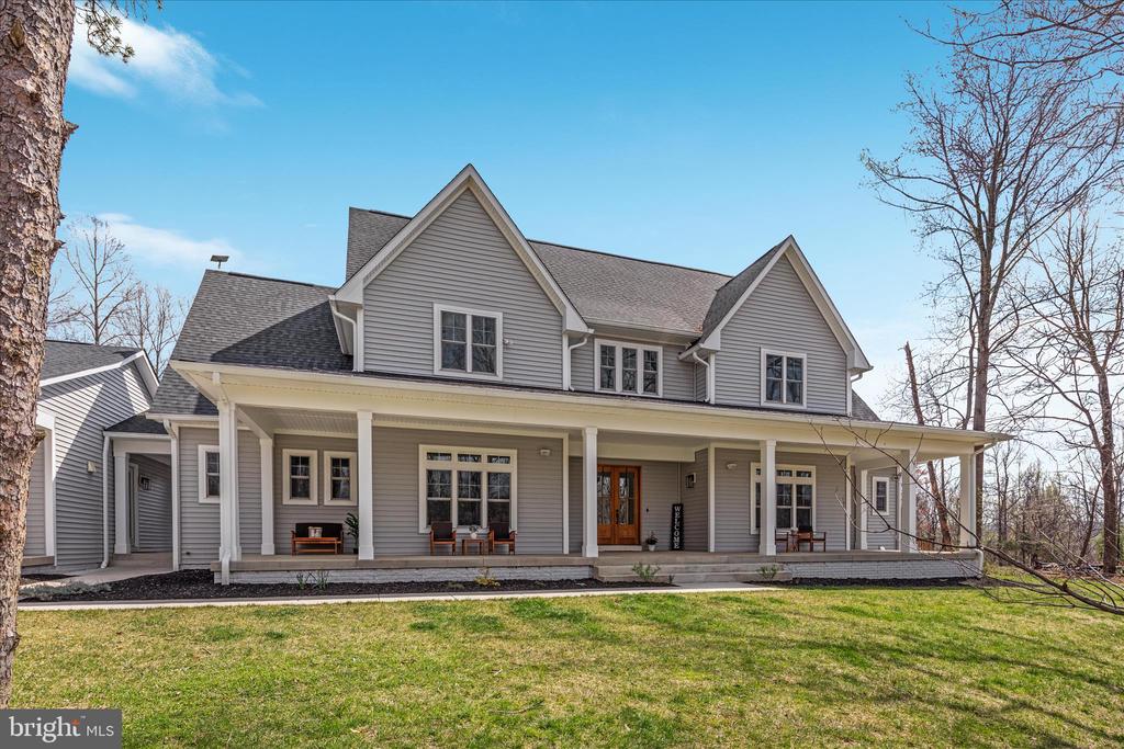 8189 SUMMERFIELD HILLS DR, WARRENTON, Virginia 20186, 5 Bedrooms Bedrooms, ,4 BathroomsBathrooms,Residential,8189 SUMMERFIELD HILLS DR,VAFQ2021482 MLS # VAFQ2021482