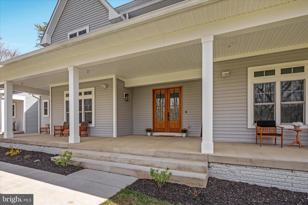 8189 SUMMERFIELD HILLS DR, WARRENTON, Virginia 20186, 5 Bedrooms Bedrooms, ,4 BathroomsBathrooms,Residential,8189 SUMMERFIELD HILLS DR,VAFQ2021482 MLS # VAFQ2021482