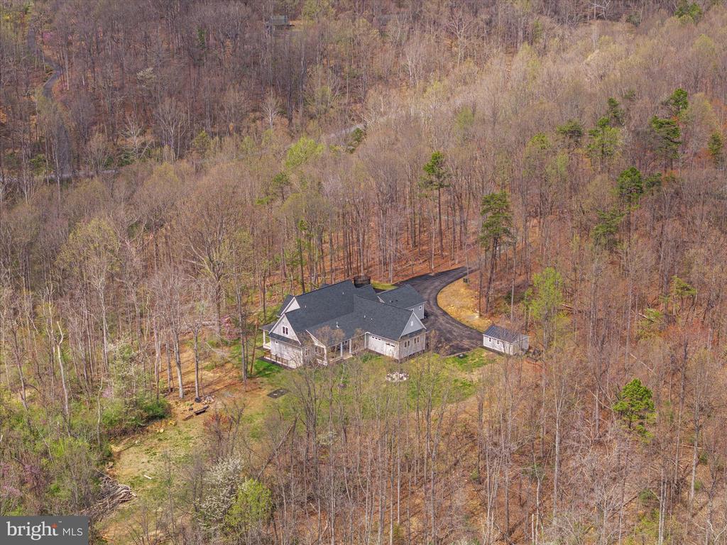 8189 SUMMERFIELD HILLS DR, WARRENTON, Virginia 20186, 5 Bedrooms Bedrooms, ,4 BathroomsBathrooms,Residential,8189 SUMMERFIELD HILLS DR,VAFQ2021482 MLS # VAFQ2021482