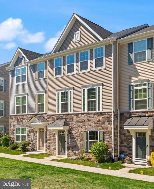 2813 WHEATLAND STATION WAY, FREDERICKSBURG, Virginia 22408, ,Residential,2813 WHEATLAND STATION WAY,VASP2040884 MLS # VASP2040884