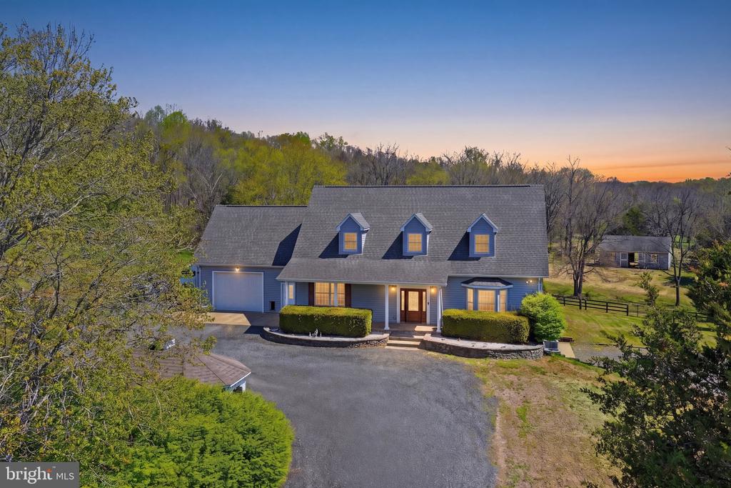 9571 FOXVILLE RD, WARRENTON, Virginia 20186, 5 Bedrooms Bedrooms, ,4 BathroomsBathrooms,Residential,9571 FOXVILLE RD,VAFQ2021510 MLS # VAFQ2021510