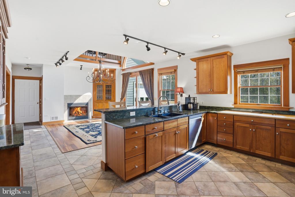 9571 FOXVILLE RD, WARRENTON, Virginia 20186, 5 Bedrooms Bedrooms, ,4 BathroomsBathrooms,Residential,9571 FOXVILLE RD,VAFQ2021510 MLS # VAFQ2021510