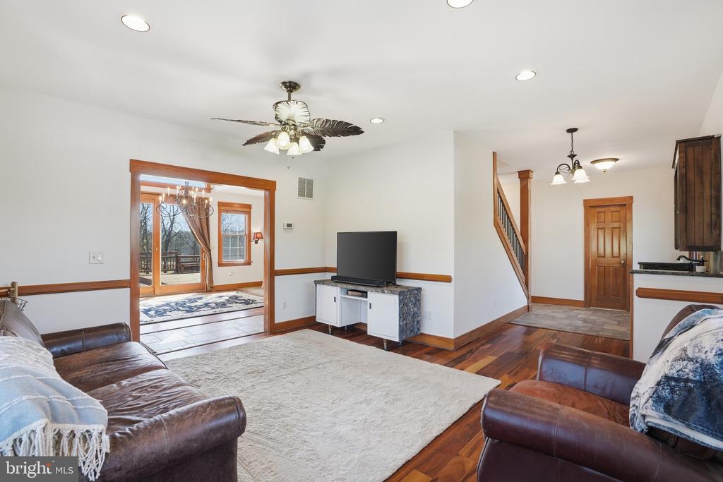 9571 FOXVILLE RD, WARRENTON, Virginia 20186, 5 Bedrooms Bedrooms, ,4 BathroomsBathrooms,Residential,9571 FOXVILLE RD,VAFQ2021510 MLS # VAFQ2021510