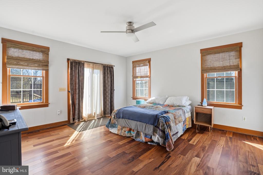 9571 FOXVILLE RD, WARRENTON, Virginia 20186, 5 Bedrooms Bedrooms, ,4 BathroomsBathrooms,Residential,9571 FOXVILLE RD,VAFQ2021510 MLS # VAFQ2021510