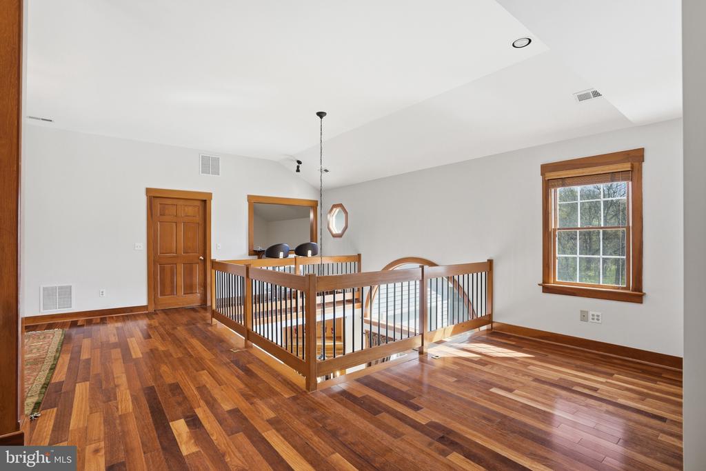 9571 FOXVILLE RD, WARRENTON, Virginia 20186, 5 Bedrooms Bedrooms, ,4 BathroomsBathrooms,Residential,9571 FOXVILLE RD,VAFQ2021510 MLS # VAFQ2021510