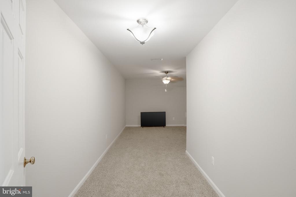 9571 FOXVILLE RD, WARRENTON, Virginia 20186, 5 Bedrooms Bedrooms, ,4 BathroomsBathrooms,Residential,9571 FOXVILLE RD,VAFQ2021510 MLS # VAFQ2021510