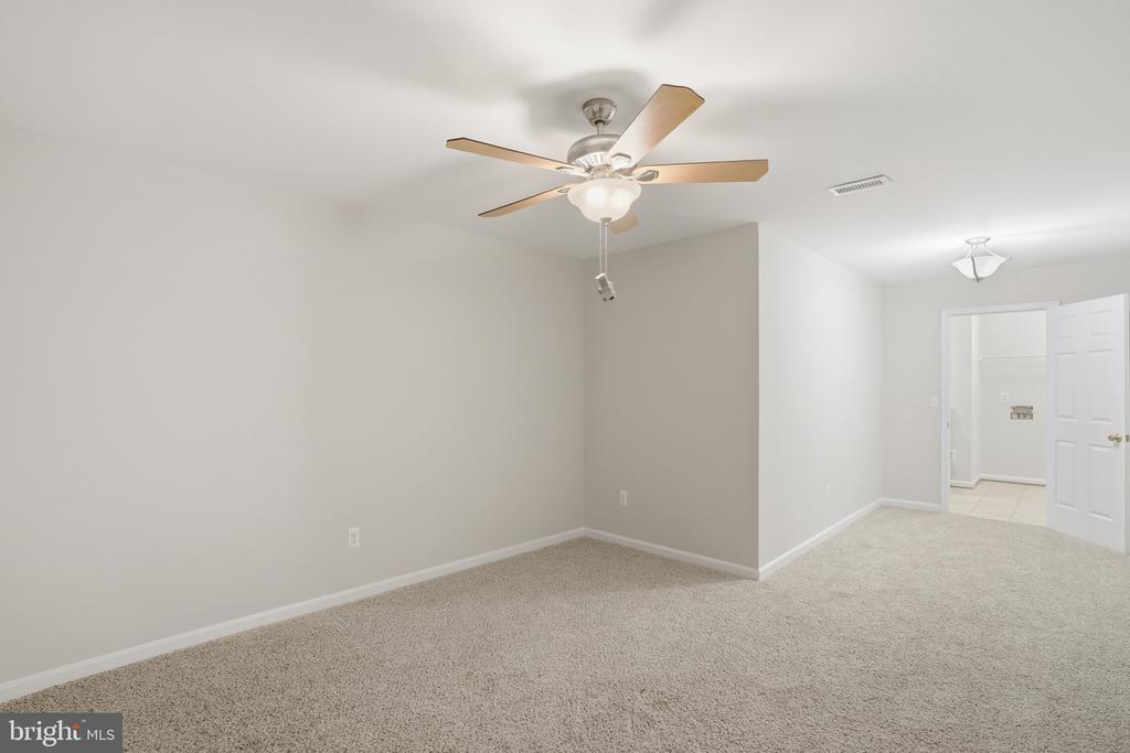 9571 FOXVILLE RD, WARRENTON, Virginia 20186, 5 Bedrooms Bedrooms, ,4 BathroomsBathrooms,Residential,9571 FOXVILLE RD,VAFQ2021510 MLS # VAFQ2021510