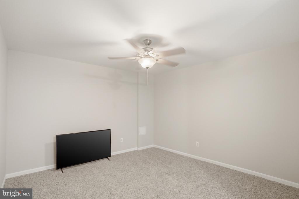 9571 FOXVILLE RD, WARRENTON, Virginia 20186, 5 Bedrooms Bedrooms, ,4 BathroomsBathrooms,Residential,9571 FOXVILLE RD,VAFQ2021510 MLS # VAFQ2021510