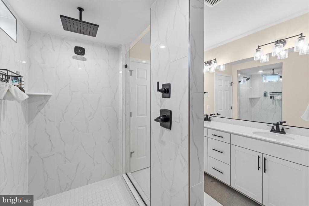 5024 GRAY FOX, BEALETON, Virginia, 5 Bedrooms Bedrooms, ,3 BathroomsBathrooms,Residential,5024 GRAY FOX,VAFQ2021460 MLS # VAFQ2021460