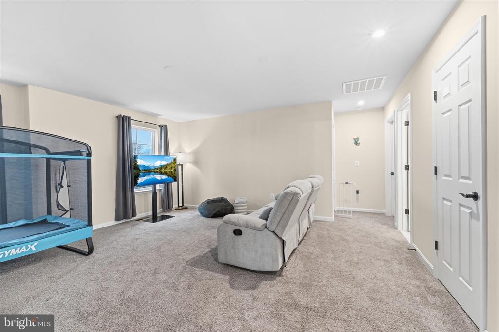 5024 GRAY FOX, BEALETON, Virginia, 5 Bedrooms Bedrooms, ,3 BathroomsBathrooms,Residential,5024 GRAY FOX,VAFQ2021460 MLS # VAFQ2021460