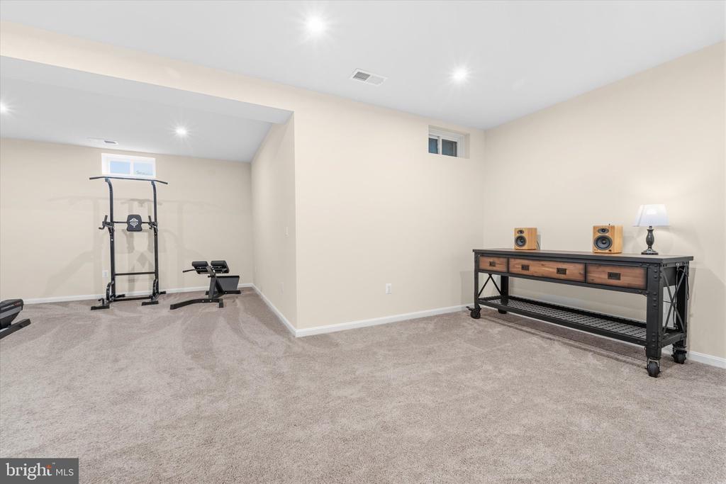 5024 GRAY FOX, BEALETON, Virginia, 5 Bedrooms Bedrooms, ,3 BathroomsBathrooms,Residential,5024 GRAY FOX,VAFQ2021460 MLS # VAFQ2021460