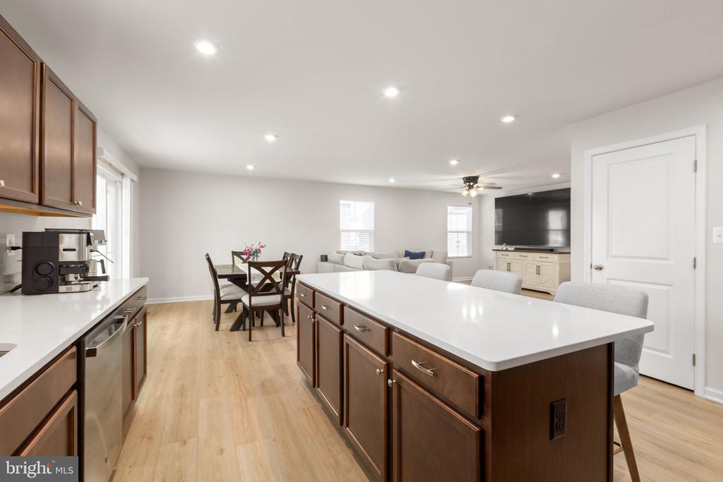 6309 GALLOP DR, FREDERICKSBURG, Virginia 22407, 6 Bedrooms Bedrooms, ,3 BathroomsBathrooms,Residential,6309 GALLOP DR,VASP2040368 MLS # VASP2040368