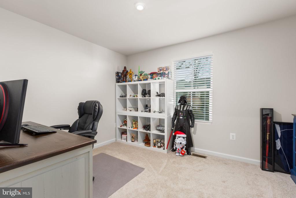 6309 GALLOP DR, FREDERICKSBURG, Virginia 22407, 6 Bedrooms Bedrooms, ,3 BathroomsBathrooms,Residential,6309 GALLOP DR,VASP2040368 MLS # VASP2040368