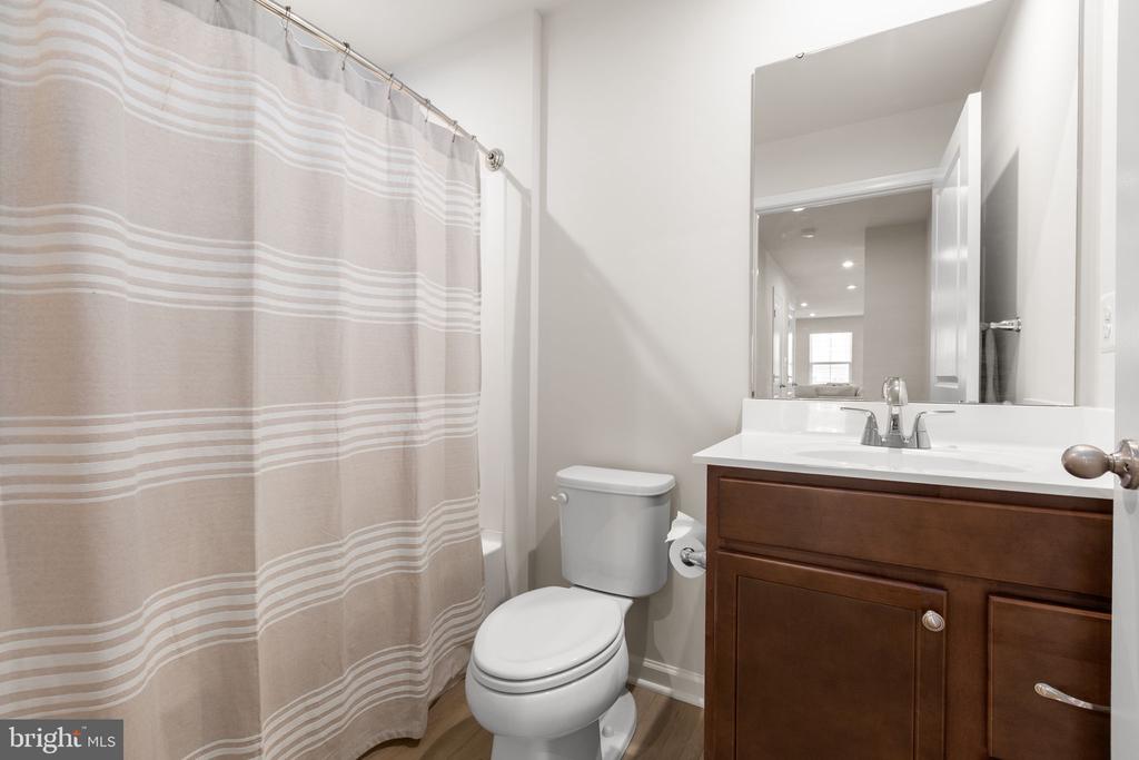 6309 GALLOP DR, FREDERICKSBURG, Virginia 22407, 6 Bedrooms Bedrooms, ,3 BathroomsBathrooms,Residential,6309 GALLOP DR,VASP2040368 MLS # VASP2040368