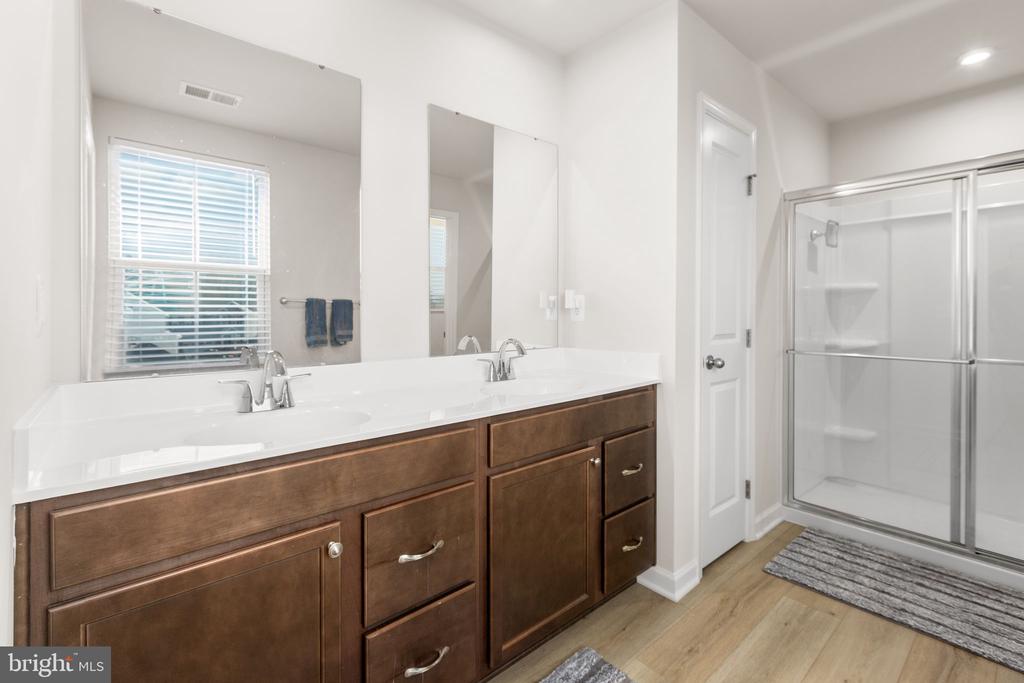 6309 GALLOP DR, FREDERICKSBURG, Virginia 22407, 6 Bedrooms Bedrooms, ,3 BathroomsBathrooms,Residential,6309 GALLOP DR,VASP2040368 MLS # VASP2040368