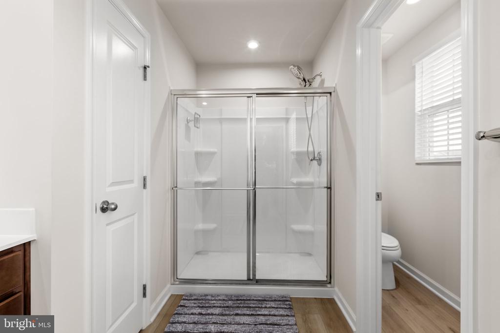 6309 GALLOP DR, FREDERICKSBURG, Virginia 22407, 6 Bedrooms Bedrooms, ,3 BathroomsBathrooms,Residential,6309 GALLOP DR,VASP2040368 MLS # VASP2040368