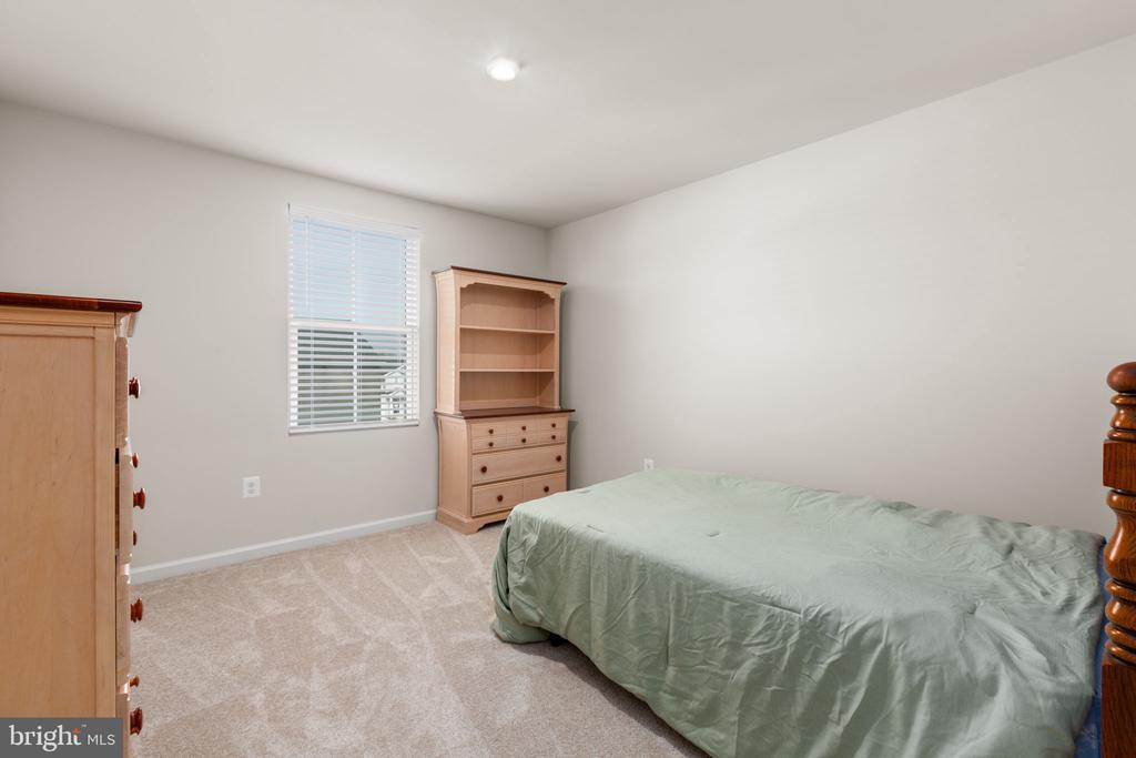 6309 GALLOP DR, FREDERICKSBURG, Virginia 22407, 6 Bedrooms Bedrooms, ,3 BathroomsBathrooms,Residential,6309 GALLOP DR,VASP2040368 MLS # VASP2040368