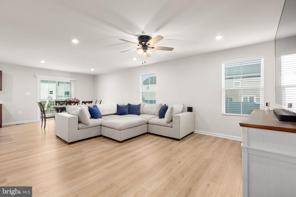 6309 GALLOP DR, FREDERICKSBURG, Virginia 22407, 6 Bedrooms Bedrooms, ,3 BathroomsBathrooms,Residential,6309 GALLOP DR,VASP2040368 MLS # VASP2040368