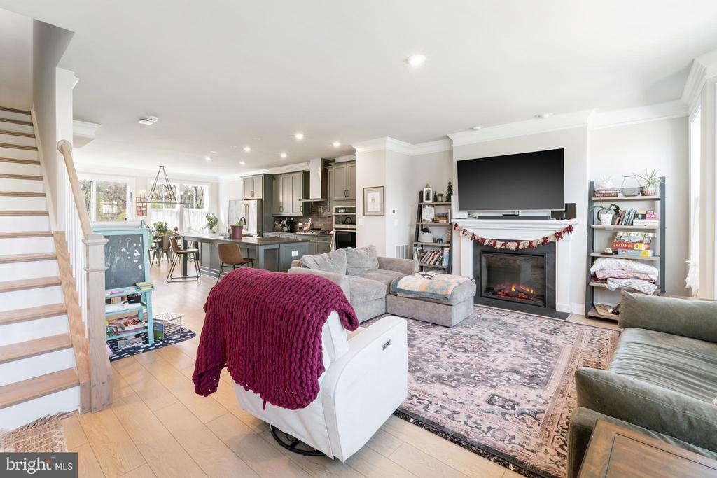 5045 MARY JACKSON CT, CHARLOTTESVILLE, Virginia 22903, 3 Bedrooms Bedrooms, ,2 BathroomsBathrooms,Residential,The Holly I - Interior Unit,5045 MARY JACKSON CT,VAAB2001204 MLS # VAAB2001204