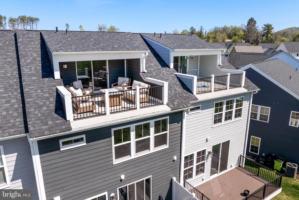 5045 MARY JACKSON CT, CHARLOTTESVILLE, Virginia 22903, 3 Bedrooms Bedrooms, ,2 BathroomsBathrooms,Residential,The Holly I - Interior Unit,5045 MARY JACKSON CT,VAAB2001204 MLS # VAAB2001204