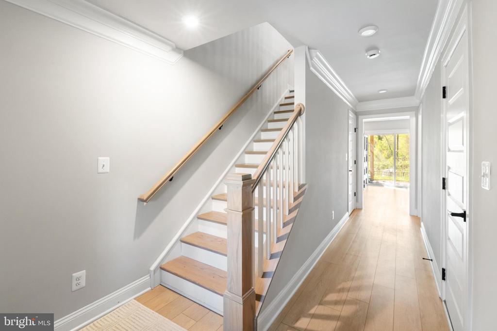 5045 MARY JACKSON CT, CHARLOTTESVILLE, Virginia 22903, 3 Bedrooms Bedrooms, ,2 BathroomsBathrooms,Residential,The Holly I - Interior Unit,5045 MARY JACKSON CT,VAAB2001204 MLS # VAAB2001204