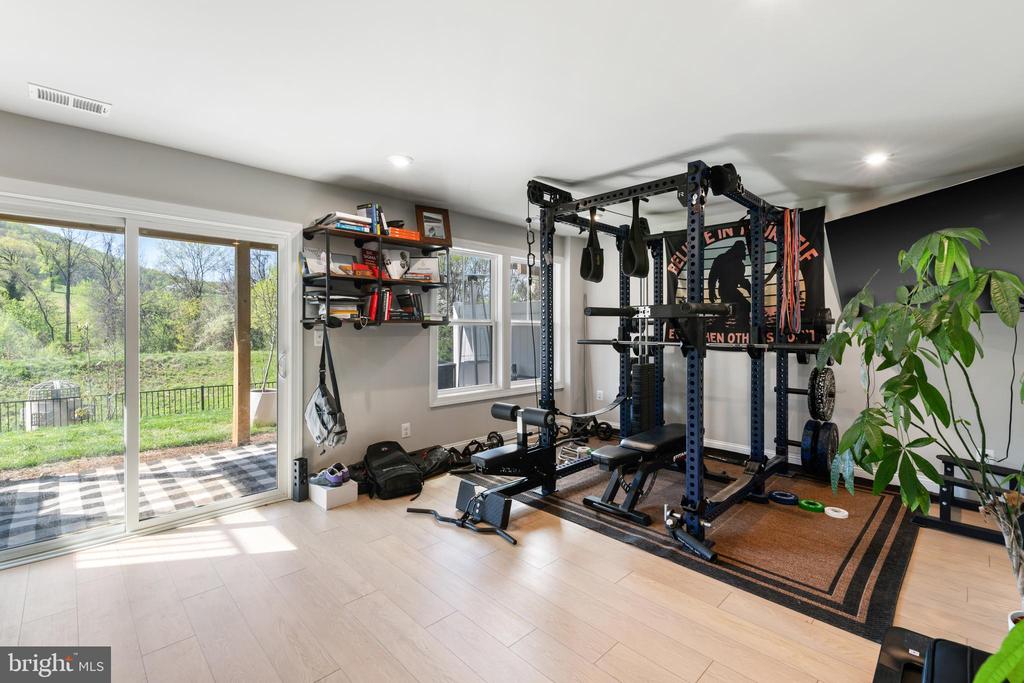 5045 MARY JACKSON CT, CHARLOTTESVILLE, Virginia 22903, 3 Bedrooms Bedrooms, ,2 BathroomsBathrooms,Residential,The Holly I - Interior Unit,5045 MARY JACKSON CT,VAAB2001204 MLS # VAAB2001204