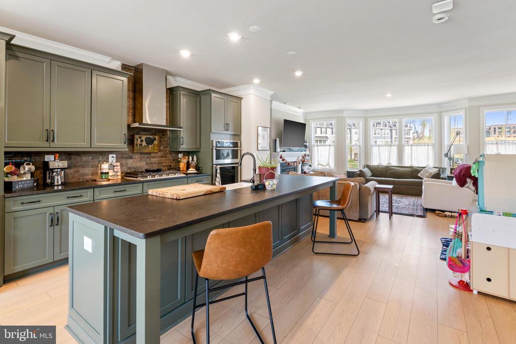 5045 MARY JACKSON CT, CHARLOTTESVILLE, Virginia 22903, 3 Bedrooms Bedrooms, ,2 BathroomsBathrooms,Residential,The Holly I - Interior Unit,5045 MARY JACKSON CT,VAAB2001204 MLS # VAAB2001204