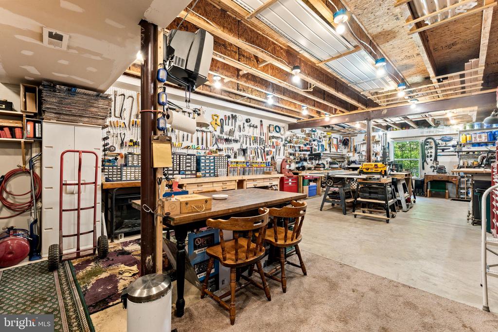 9820 NELSONS CROSSING CT, FREDERICKSBURG, Virginia 22407, ,Residential,9820 NELSONS CROSSING CT,VASP2040934 MLS # VASP2040934