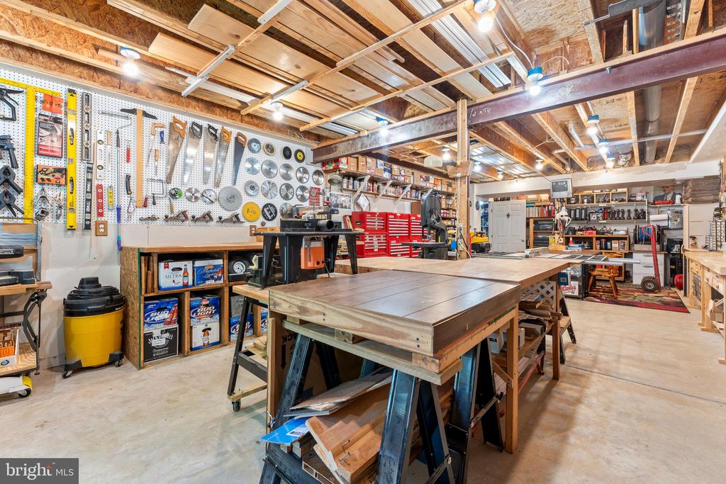 9820 NELSONS CROSSING CT, FREDERICKSBURG, Virginia 22407, ,Residential,9820 NELSONS CROSSING CT,VASP2040934 MLS # VASP2040934