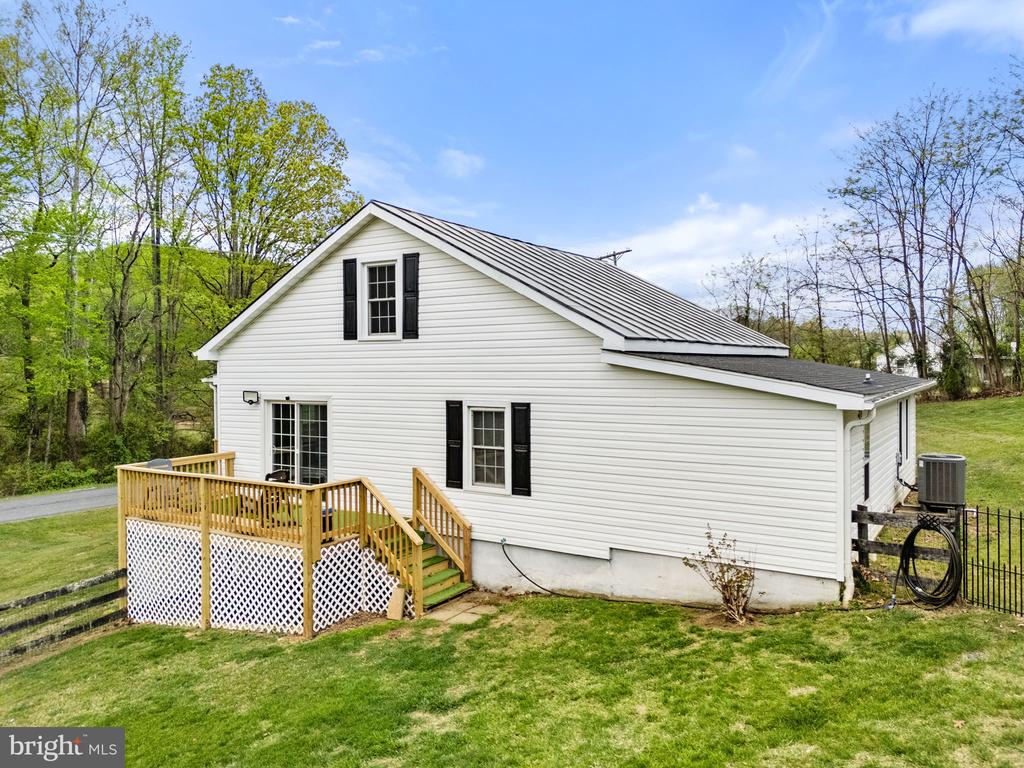 2459 THOROUGHFARE RD, BRIGHTWOOD, Virginia 22715, 3 Bedrooms Bedrooms, ,1 BathroomBathrooms,Residential,2459 THOROUGHFARE RD,VAMA2002674 MLS # VAMA2002674