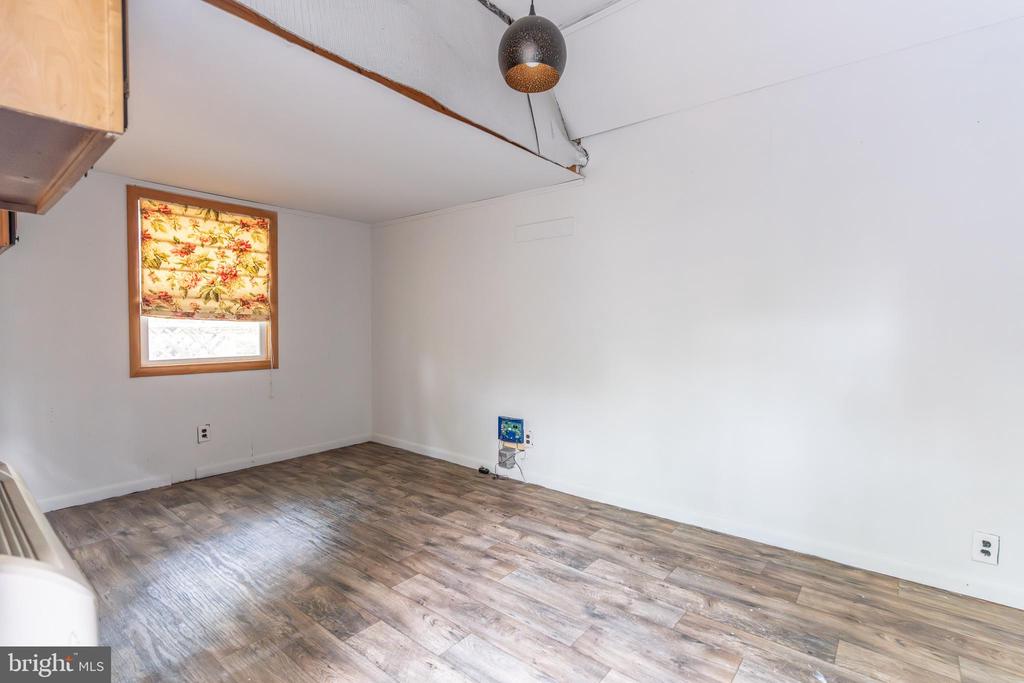 102 MONUMENT RD, LOCUST GROVE, Virginia 22508, 4 Bedrooms Bedrooms, ,2 BathroomsBathrooms,Residential,102 MONUMENT RD,VAOR2013860 MLS # VAOR2013860