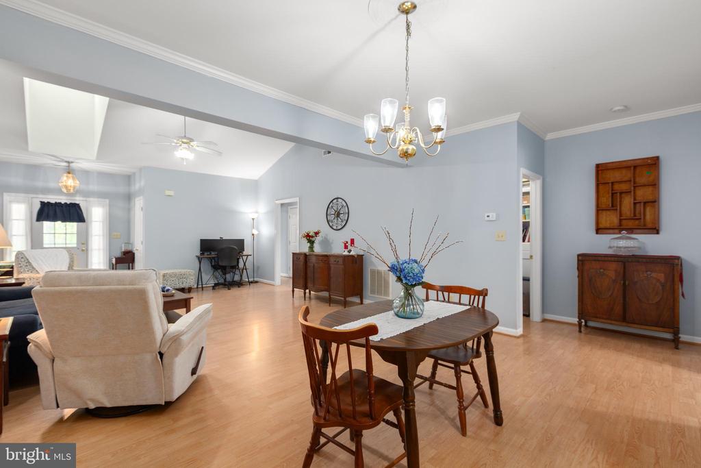 9414 GLASCOW DR, FREDERICKSBURG, Virginia 22408, 2 Bedrooms Bedrooms, ,2 BathroomsBathrooms,Residential,9414 GLASCOW DR,VASP2040654 MLS # VASP2040654