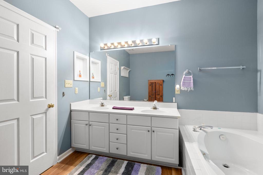 9414 GLASCOW DR, FREDERICKSBURG, Virginia 22408, 2 Bedrooms Bedrooms, ,2 BathroomsBathrooms,Residential,9414 GLASCOW DR,VASP2040654 MLS # VASP2040654