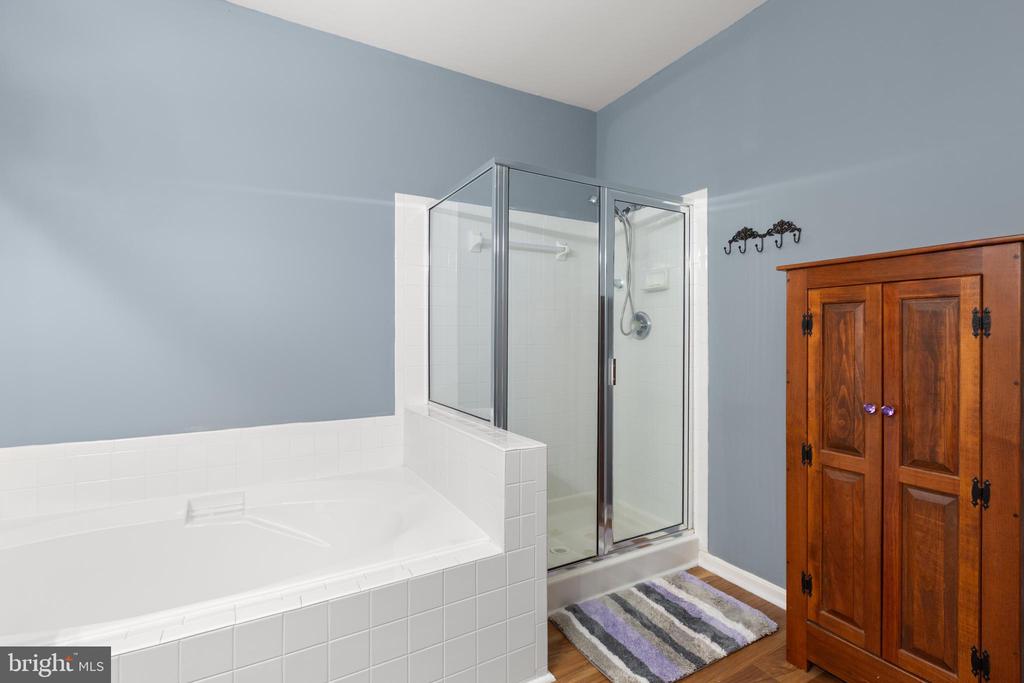 9414 GLASCOW DR, FREDERICKSBURG, Virginia 22408, 2 Bedrooms Bedrooms, ,2 BathroomsBathrooms,Residential,9414 GLASCOW DR,VASP2040654 MLS # VASP2040654