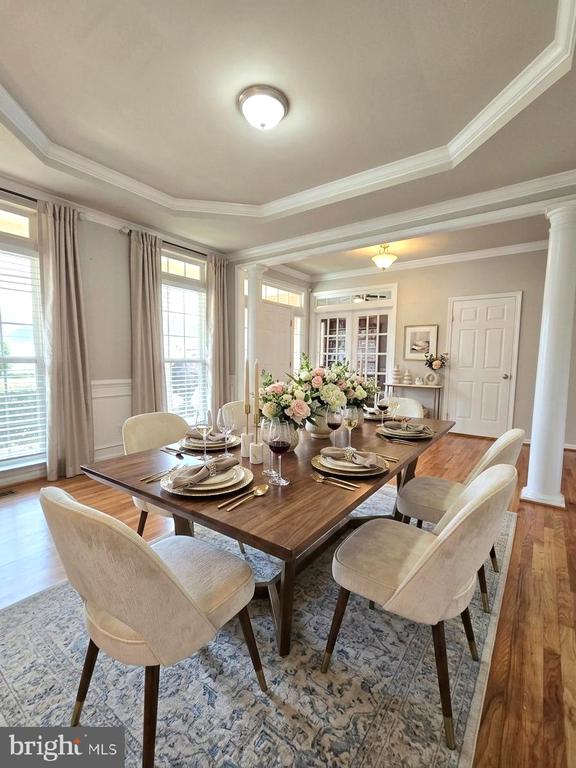 5104 SEWELLS POINTE DR, FREDERICKSBURG, Virginia 22407, 5 Bedrooms Bedrooms, ,4 BathroomsBathrooms,Residential,5104 SEWELLS POINTE DR,VASP2041002 MLS # VASP2041002