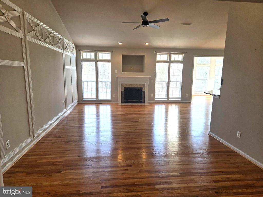 5104 SEWELLS POINTE DR, FREDERICKSBURG, Virginia 22407, 5 Bedrooms Bedrooms, ,4 BathroomsBathrooms,Residential,5104 SEWELLS POINTE DR,VASP2041002 MLS # VASP2041002