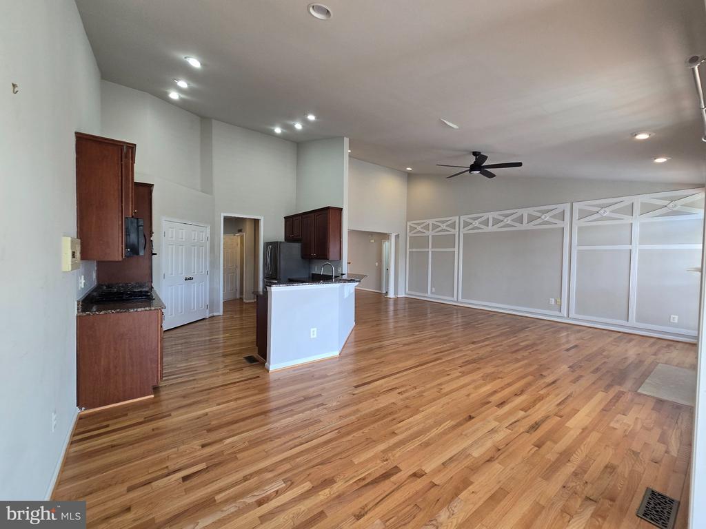 5104 SEWELLS POINTE DR, FREDERICKSBURG, Virginia 22407, 5 Bedrooms Bedrooms, ,4 BathroomsBathrooms,Residential,5104 SEWELLS POINTE DR,VASP2041002 MLS # VASP2041002