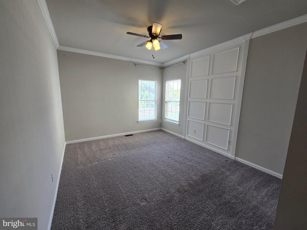 5104 SEWELLS POINTE DR, FREDERICKSBURG, Virginia 22407, 5 Bedrooms Bedrooms, ,4 BathroomsBathrooms,Residential,5104 SEWELLS POINTE DR,VASP2041002 MLS # VASP2041002