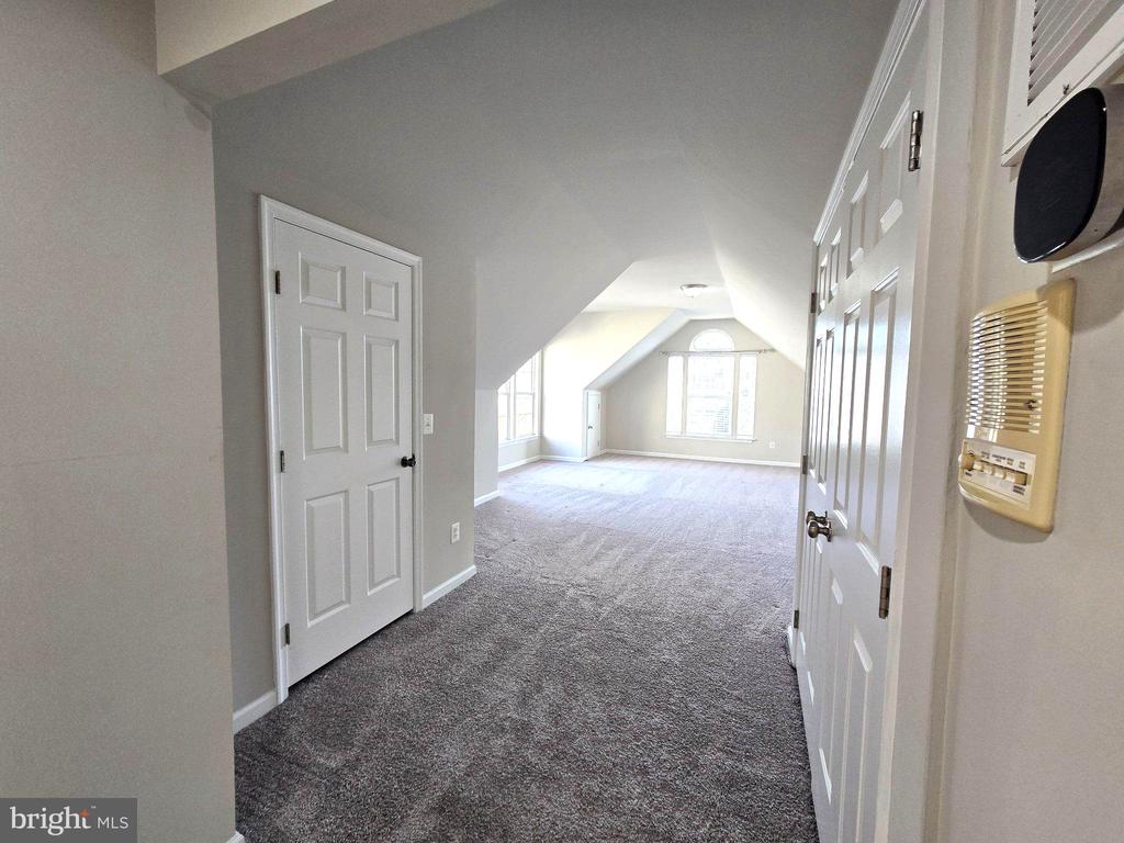 5104 SEWELLS POINTE DR, FREDERICKSBURG, Virginia 22407, 5 Bedrooms Bedrooms, ,4 BathroomsBathrooms,Residential,5104 SEWELLS POINTE DR,VASP2041002 MLS # VASP2041002