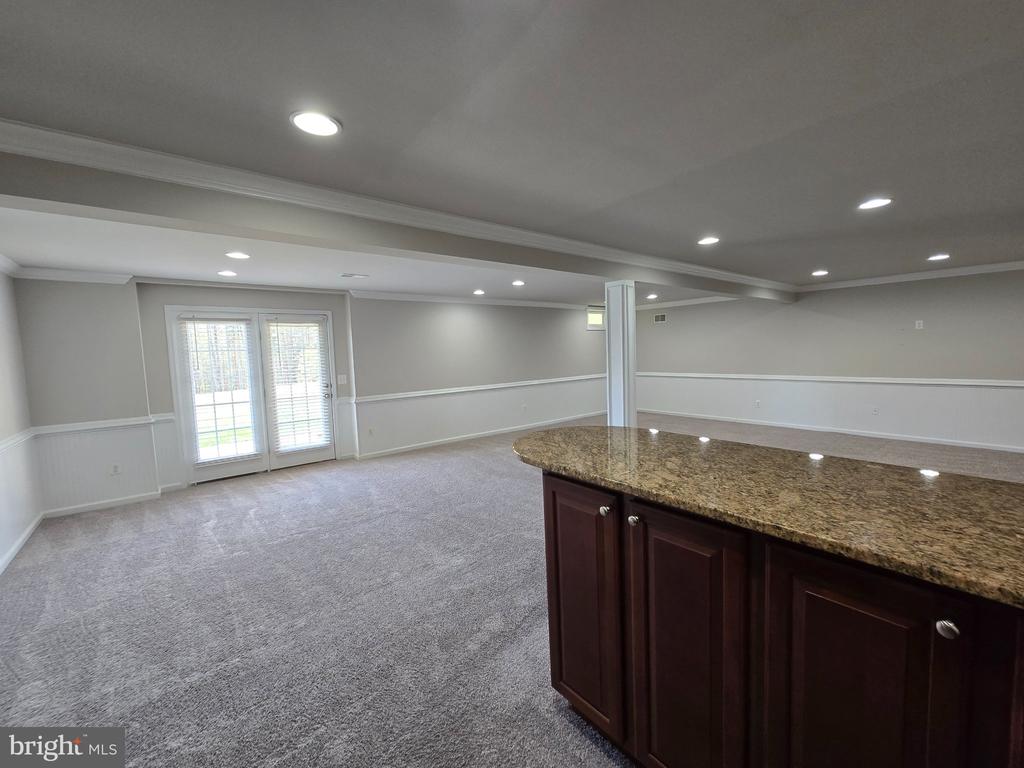 5104 SEWELLS POINTE DR, FREDERICKSBURG, Virginia 22407, 5 Bedrooms Bedrooms, ,4 BathroomsBathrooms,Residential,5104 SEWELLS POINTE DR,VASP2041002 MLS # VASP2041002