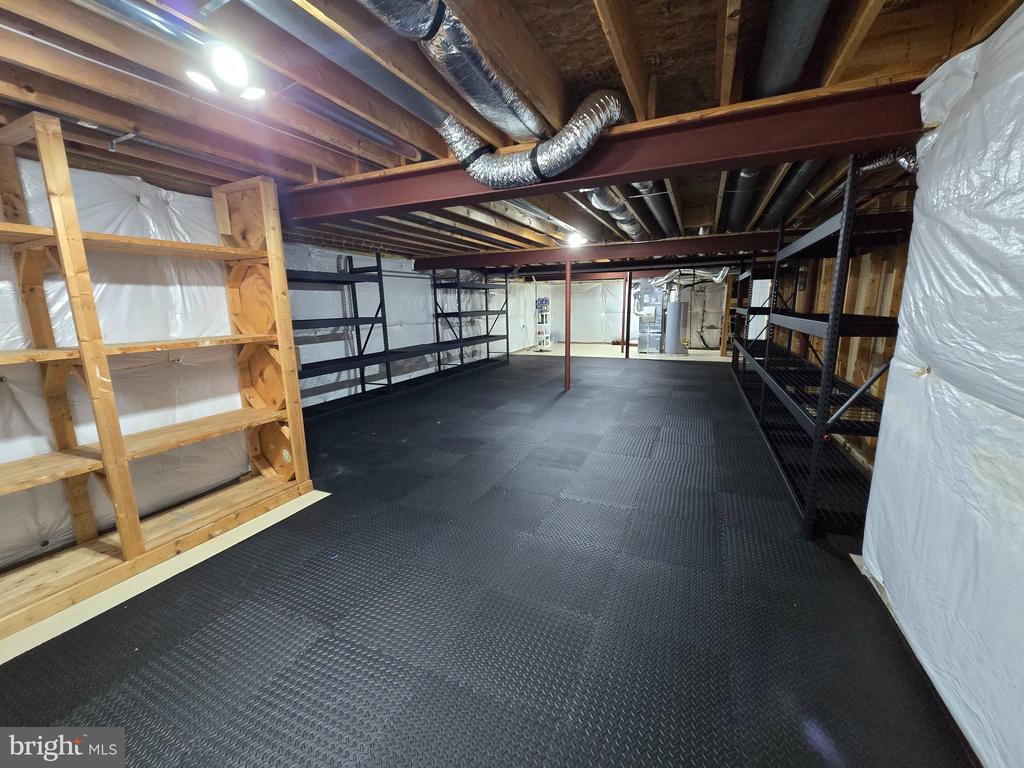 5104 SEWELLS POINTE DR, FREDERICKSBURG, Virginia 22407, 5 Bedrooms Bedrooms, ,4 BathroomsBathrooms,Residential,5104 SEWELLS POINTE DR,VASP2041002 MLS # VASP2041002