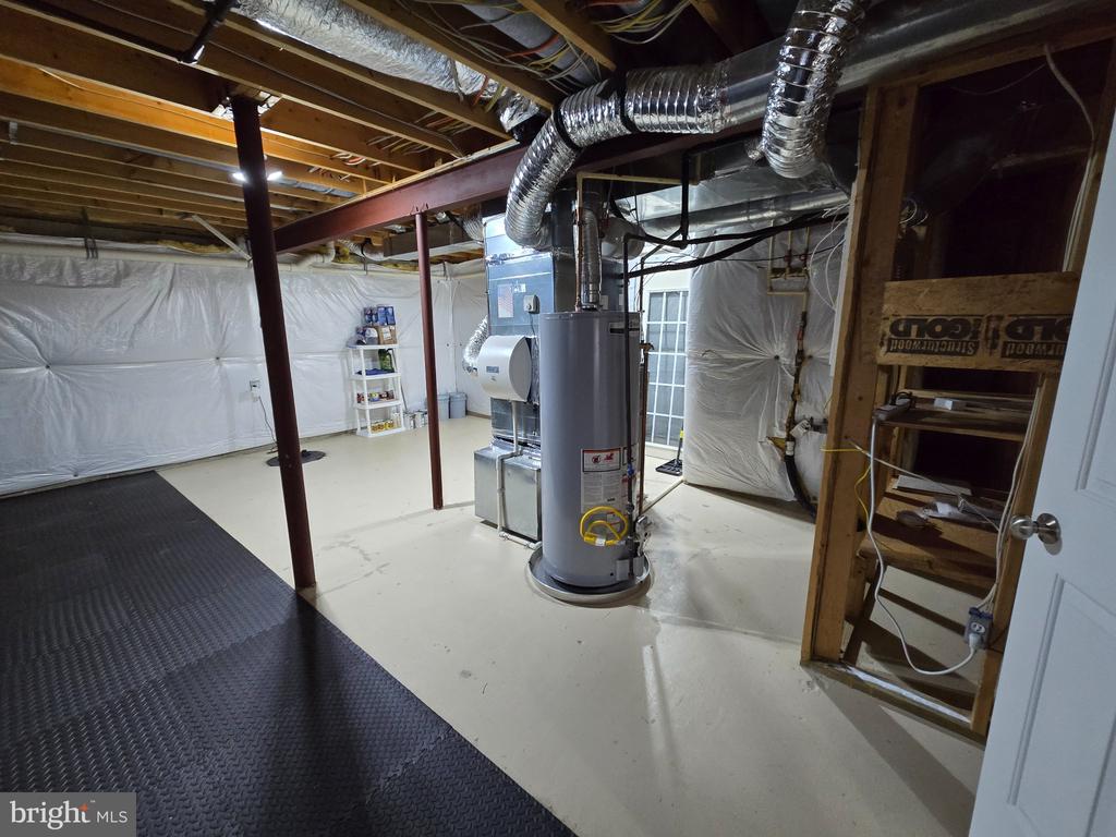 5104 SEWELLS POINTE DR, FREDERICKSBURG, Virginia 22407, 5 Bedrooms Bedrooms, ,4 BathroomsBathrooms,Residential,5104 SEWELLS POINTE DR,VASP2041002 MLS # VASP2041002