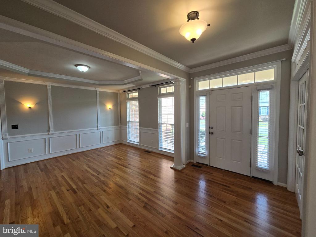 5104 SEWELLS POINTE DR, FREDERICKSBURG, Virginia 22407, 5 Bedrooms Bedrooms, ,4 BathroomsBathrooms,Residential,5104 SEWELLS POINTE DR,VASP2041002 MLS # VASP2041002